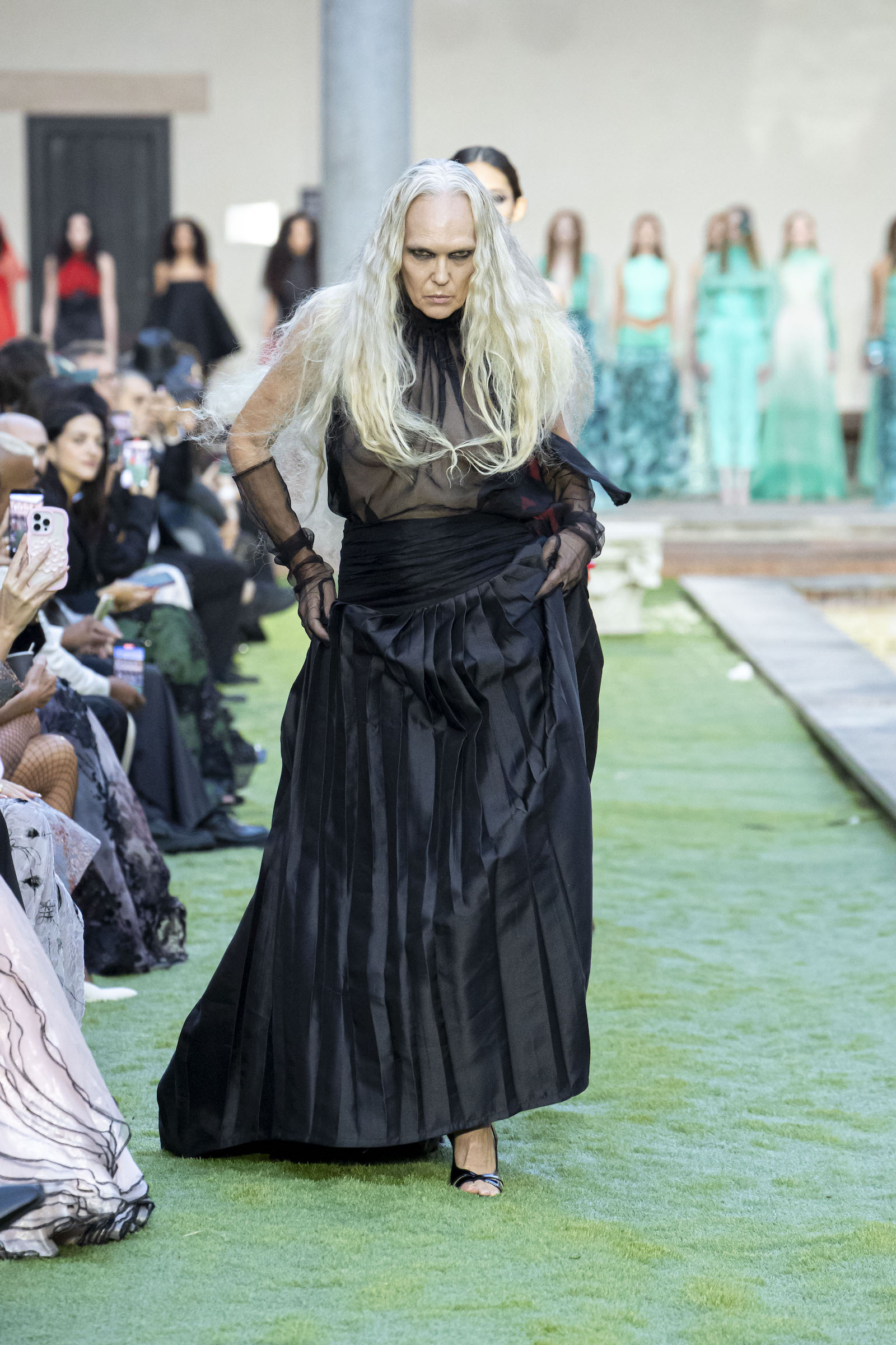 Maktub Runway