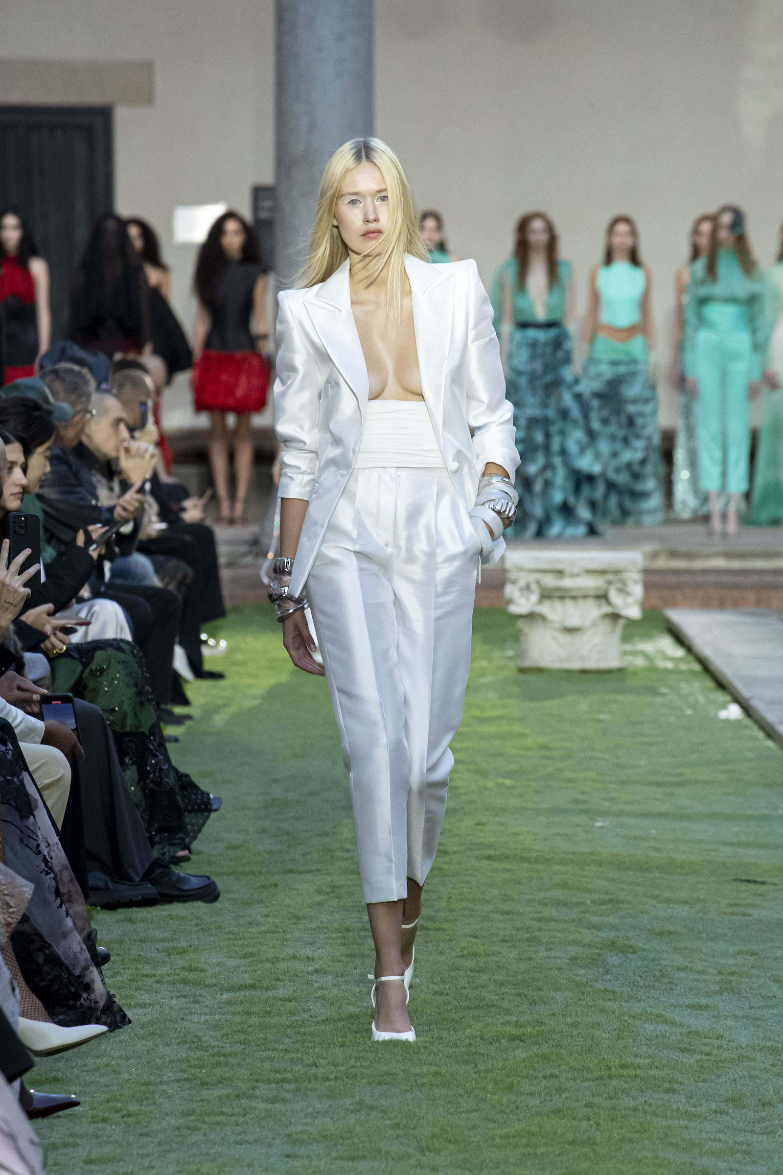 Maktub Runway
