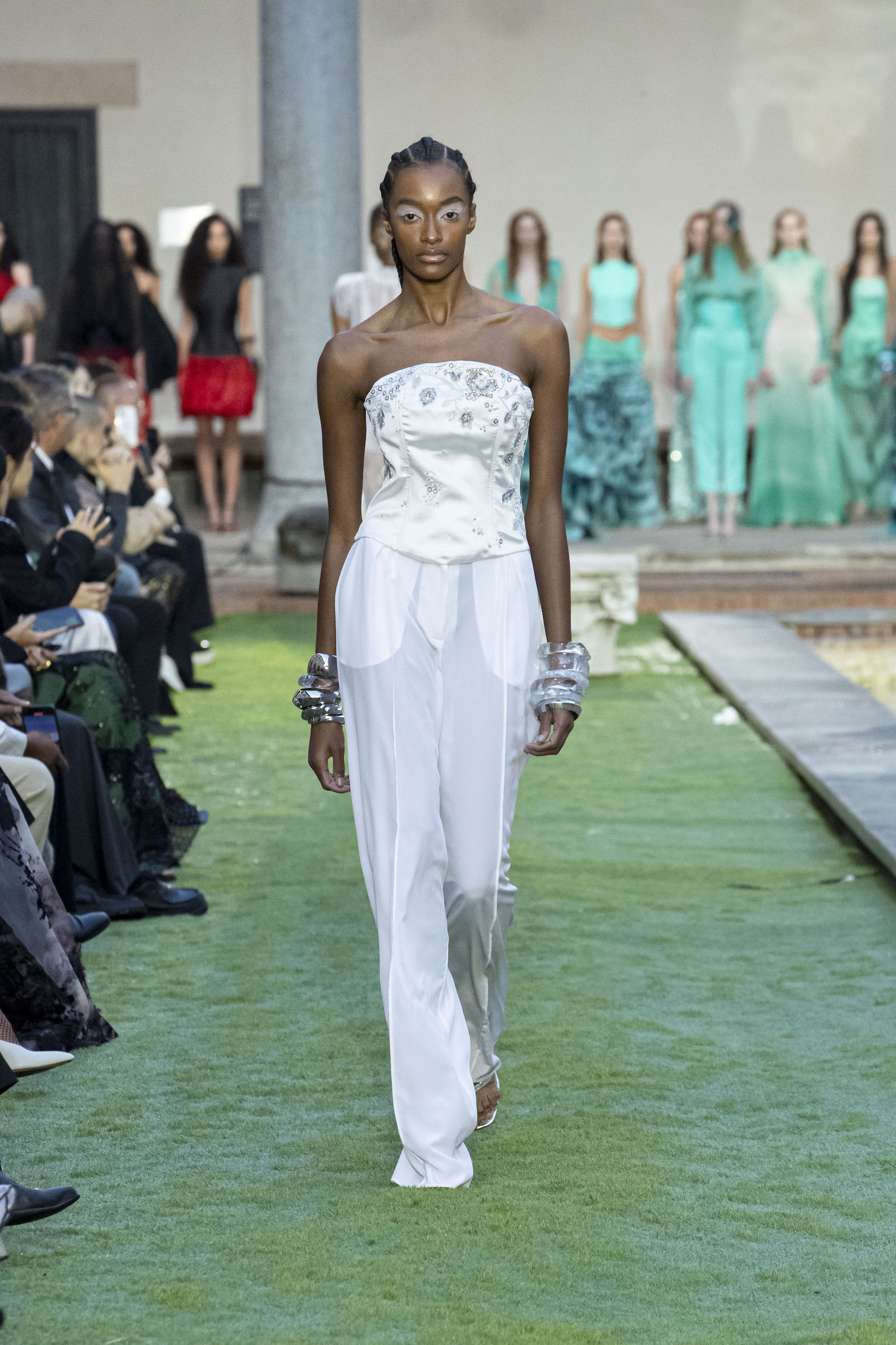 Maktub Runway