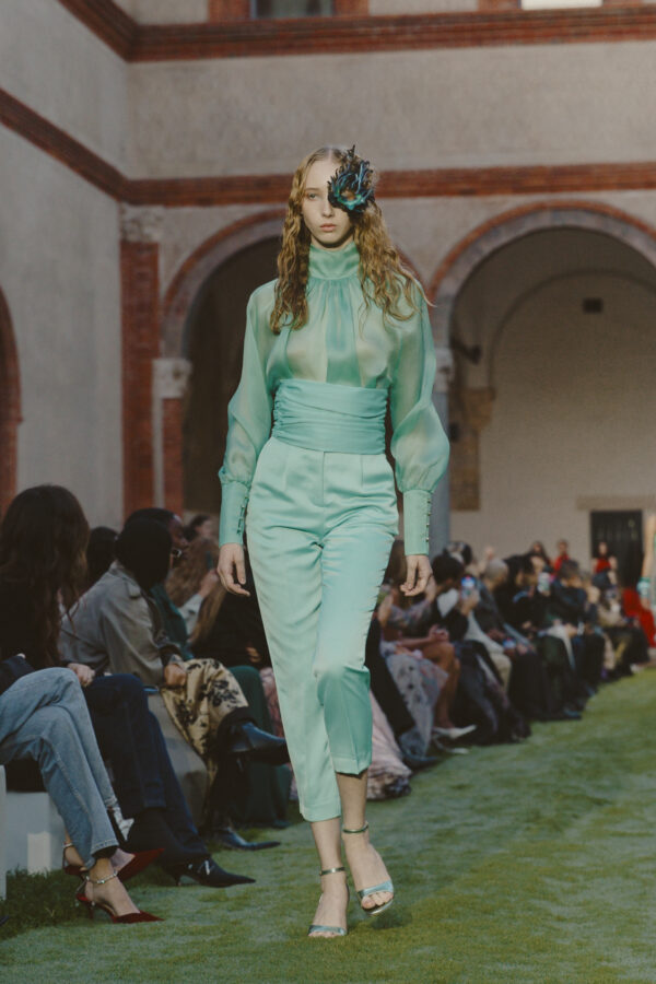 Handcrafted Mask from Runway – Water-Maktub SS 2026 Collection