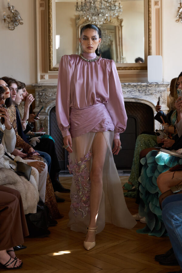 Embroidery Skirt with Front Slit
